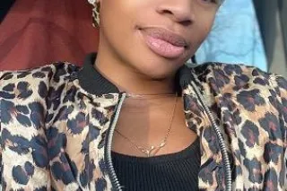 Pretty 🎀 Patite - Image 2