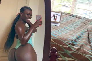 Please Read Fuck Me like it's My birthday Happy Holiday Specials Available Now 💋100% lady Your Ebony Doll 💦💋 Sweet & Sexy Treat 🍫Fuck me harder Nut on Tummy 🎉😘 - Image 1